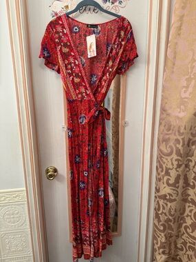 Red Floral Wrap Maxi Dress with Tie Waist and Short Sleeves